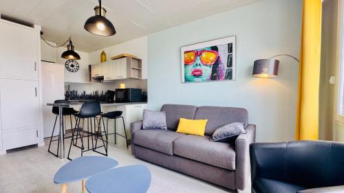 Stella-Plage Apartment | Oceanfront Getaway at Côté Sud - Vue Mer Stella-Plage