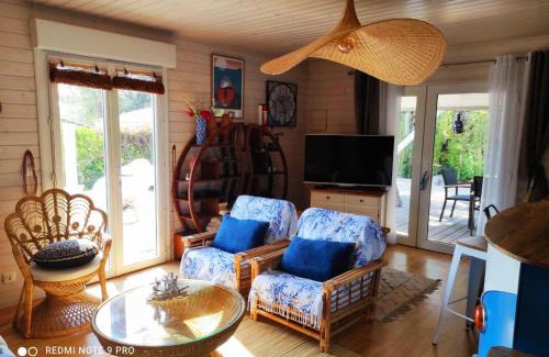 Gassin Villa | Family-Friendly Côte d'Azur Gassin Villa with Hot Tub
