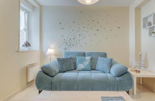 Saint-Benoit-des-Ondes Apartment | Coastal Retreat: Côte d'emeraude with Ocean Views