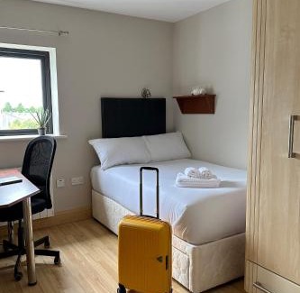 Galway City Centre Other | Discover Comfort at Holiday at Hubble - Rated 9/10!