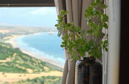 Suoi Nuoc Beach Apartment | Explore Apec Mandala Mũi Né: Delightful 2PN with Breakfast