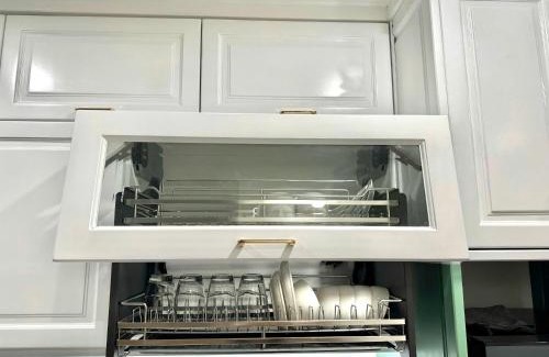 District 9 Apartment | Căn hộ 2PN cách Vincom Mega Mall 50m