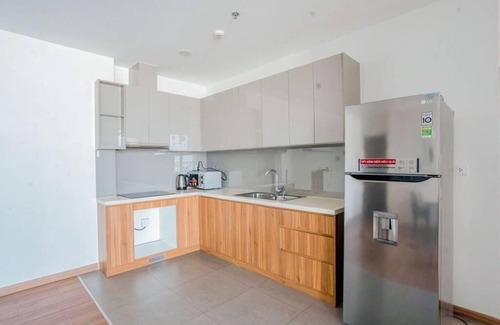 Tan Thuan Tay Apartment | Pet-Friendly 4-Star Eco Green Saigon with Pool & Accessibility