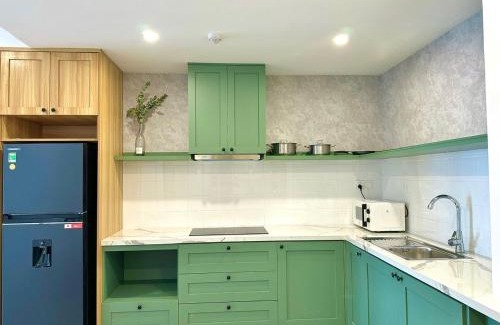 Tran Phu Beach Apartment | Oceanfront Gold Coast Apartment in Nha Trang - 4-Star Stay