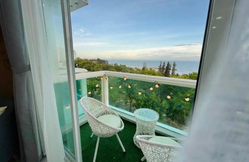 Phu Hai Beach Apartment | Ocean Vista: Guest Rated 9/10 & Pet-Friendly Amenities