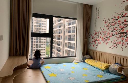 District 9 Apartment | Elegant Origami S803: Pool View & Sports Facilities