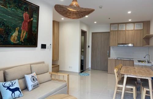 District 9 Apartment | Elegant Origami S803: Pool View & Sports Facilities