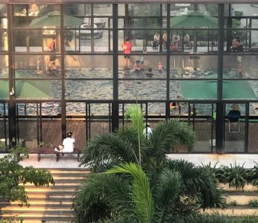 Hue Apartment | Oceanfront Getaway at The Manor Crown - Rated 9/10!