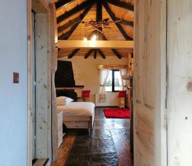 Fundata Ski Chalet | Guest Rated Căsuța Con: Ideal for Families & Relaxation