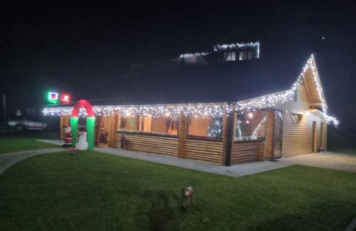 Sugag House | Guest Rated 10/10: Family-Friendly Căsuța - La Țanc