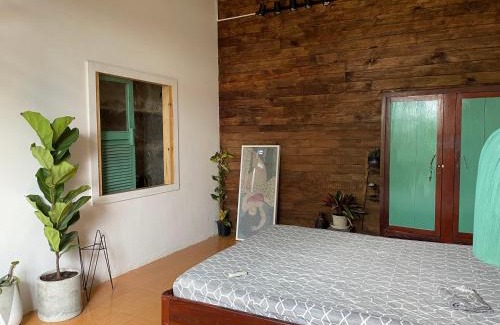 Buon Ma Thuot House | Artistic Cọ Cùn Homestay: Child-Friendly & Guest Rated 10/10