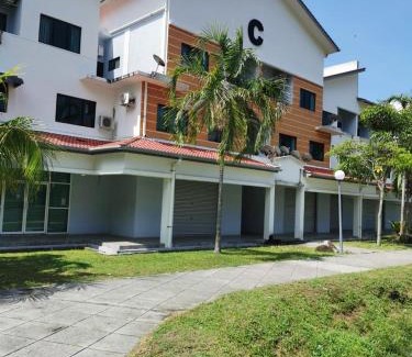 Pangkor Island House | Budget-Friendly Stay at Pangkor Leisure Beach Studio