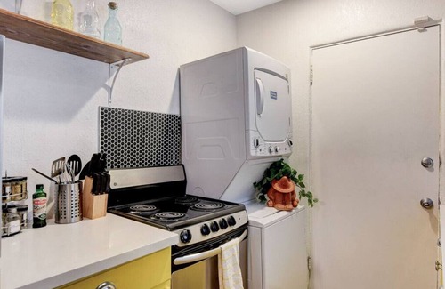 Downtown Las Vegas Apartment | Idyllic Retreat with 2 Queen Bedrooms and Family Amenities