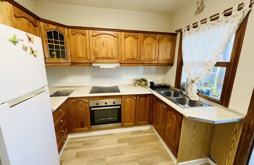 Badia Blava House | Top-Rated C'an Brull: Pet-Friendly Hotel with Spa & Kitchen
