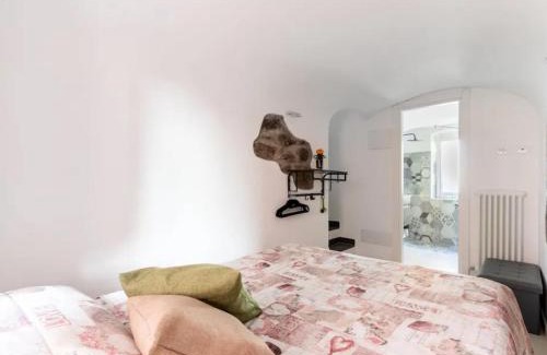 Isolabona Apartment | Enchanting C'era una volta Suite with Breakfast Included