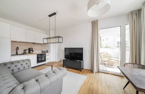 Gmunden Apartment | Pet-Friendly Retreat at Chester Garden with BBQ & Spa