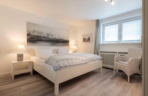 Wenningstedt-Braderup Apartment | Family-Friendly C-Haus Christine, App 20 - Rated 8/10