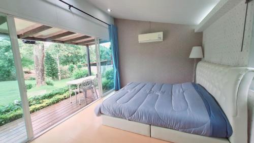 Khaem Son House | Discover C-HILL@KHAOKHO: Family-Friendly Retreat Awaits