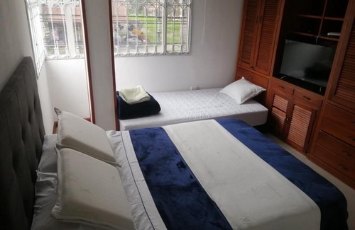 Calle 26 Apartment | Budget-Friendly C HOTELERA Rey es with Family Amenities