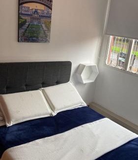 Calle 26 Apartment | Budget-Friendly C HOTELERA Rey es with Family Amenities