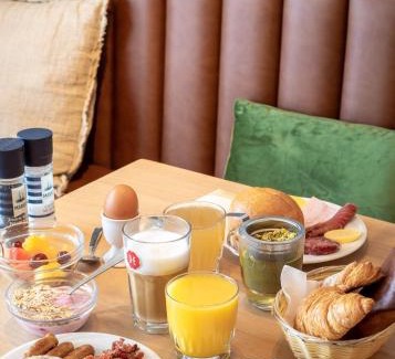 Middelkerke Hotel | Pet-Friendly C-Hotels Excelsior with Oceanfront Views