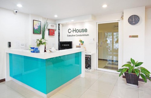 Map Yang Phon Hotel | Oceanfront C-House & Residence Hotel with Pool Access
