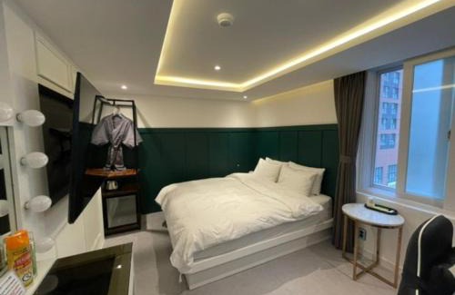 Uijeongbu Hotel | C-line Hotel