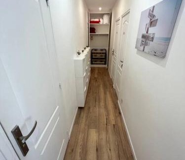 Arcueil Villa | Family-Friendly C - Maison: 10 min from Paris Expo