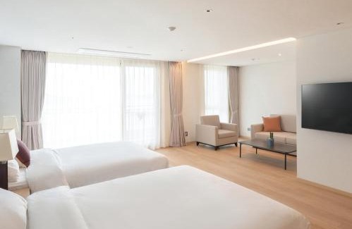 Sinan-gun Resort | Discover C-One Resort Jaeundo: Private Beach & Pool Access