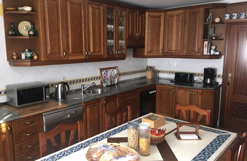 Cabezabellosa Cottage | Explore C. R. "Carvajal": Birding, Trekking & Relaxation