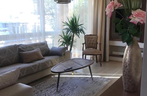 Kesklinn Apartment | Top-Rated C.R Jakobsoni with Hot Tub & Family-Friendly Features