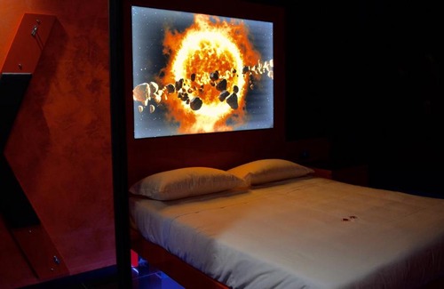 Monza Hotel | Cozy Retreat at C rooms - Love Motel Monza with Breakfast