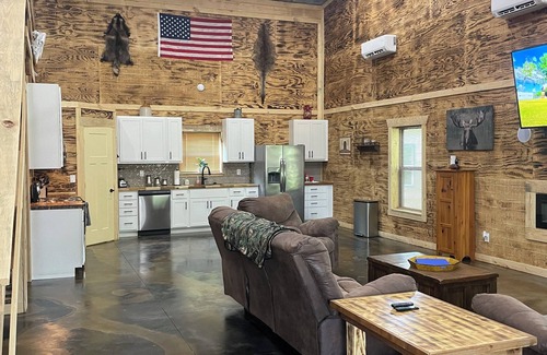Burlington Cabin | Explore C&S Outfitters Lodge by Melvern and Flint Hills