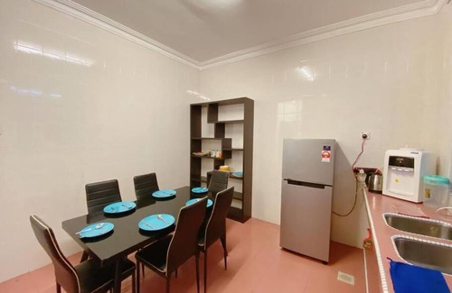 Taman Rinting House | Discover C01 HomeStay: Family-Friendly in Rinting Village