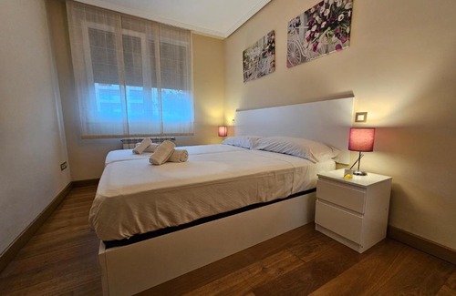 Monte Apartment | Welcoming Santander Los Alazanes: Family-Friendly Retreat