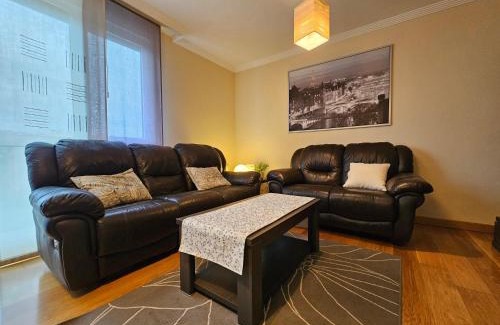Monte Apartment | Welcoming Santander Los Alazanes: Family-Friendly Retreat