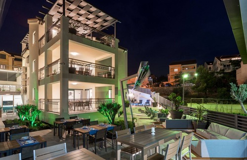 Krizna luka Resort | (C1) Premium apartment