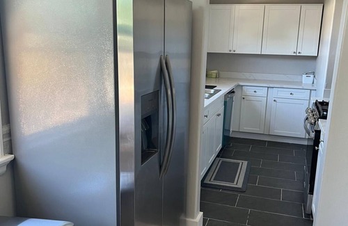 South Berkeley Apartment | Cozee Bay: Private Room with Spa & Kitchen in Berkeley