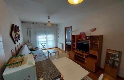 Val De San Vicente Apartment | Welcoming Apartamento Val de San Vicente with Pool Access