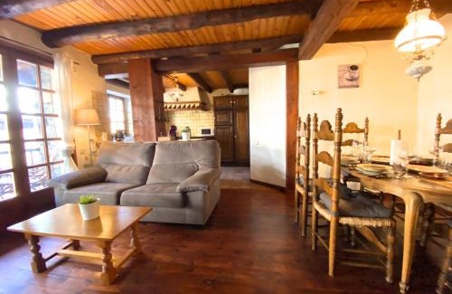 Mas de Ribafeta Apartment | Cozy C3 Bordes d'Arinsal with Fireplace, Pet Friendly Stay