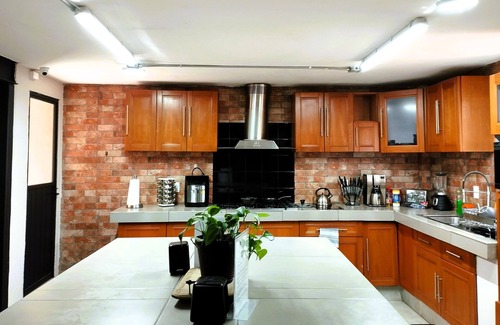 Ciudad Lopez Mateos Apartment | Exclusive Studio Just Minutes from ITESM with Spa & Breakfast