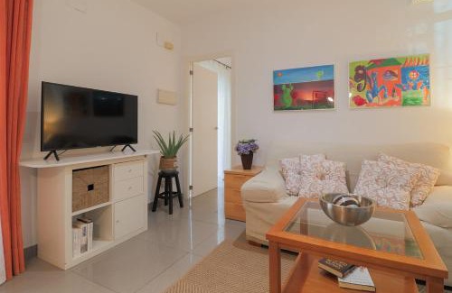 La Caleta Apartment | Oceanfront 2 Bedrooms at C52 Near the Center