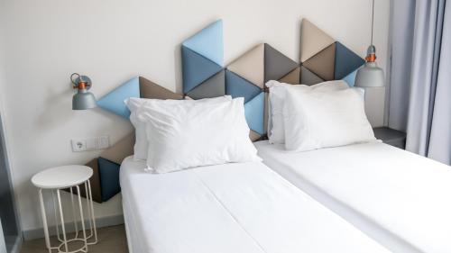 Figueira da Foz House | Highly Rated Caçarola Dois: Accessible Stay with Kitchen