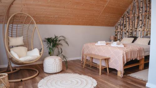 Ogrodzieniec House | Pet-Friendly Retreats at Całorocznik Apartments - 9/10 Rated