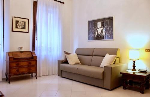 Castello Apartment | Guest Rated: Ca' All'Arco with Family-Friendly Dining
