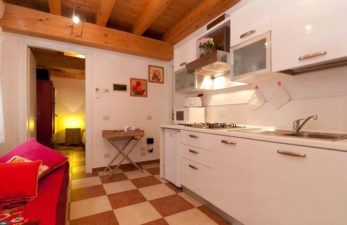 Castello Apartment | Unforgettable Stay at Cà Annalaura 2 with Private Court