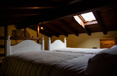 Roncola Bed & Breakfast | Inviting Ca' Baetti B&B Antico Borgo with Family-Friendly Amenities
