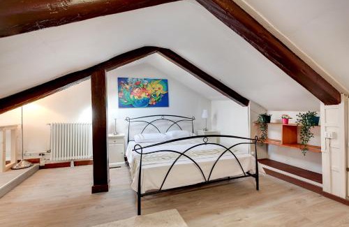 Castello Apartment | Pet-Friendly Retreat at Ca'Biennale 2 for Family Fun