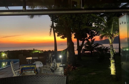 Praia do Pauba House | Discover Casa pé na Areia: Family & Pet-Friendly Retreat