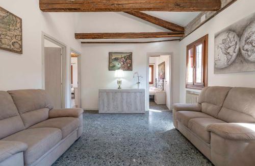 Cannaregio Villa | Discover Family-Friendly Comfort at Ca' Canciani Hotel